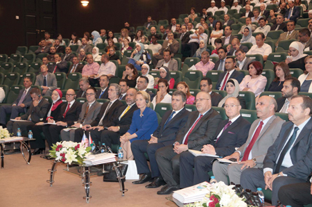 Labour Minister Nidal Katamine and US Ambassador to Jordan Alice G. Wells attend a ceremony in Amman on Thursday to launch the Workforce Development Project (Petra photo)